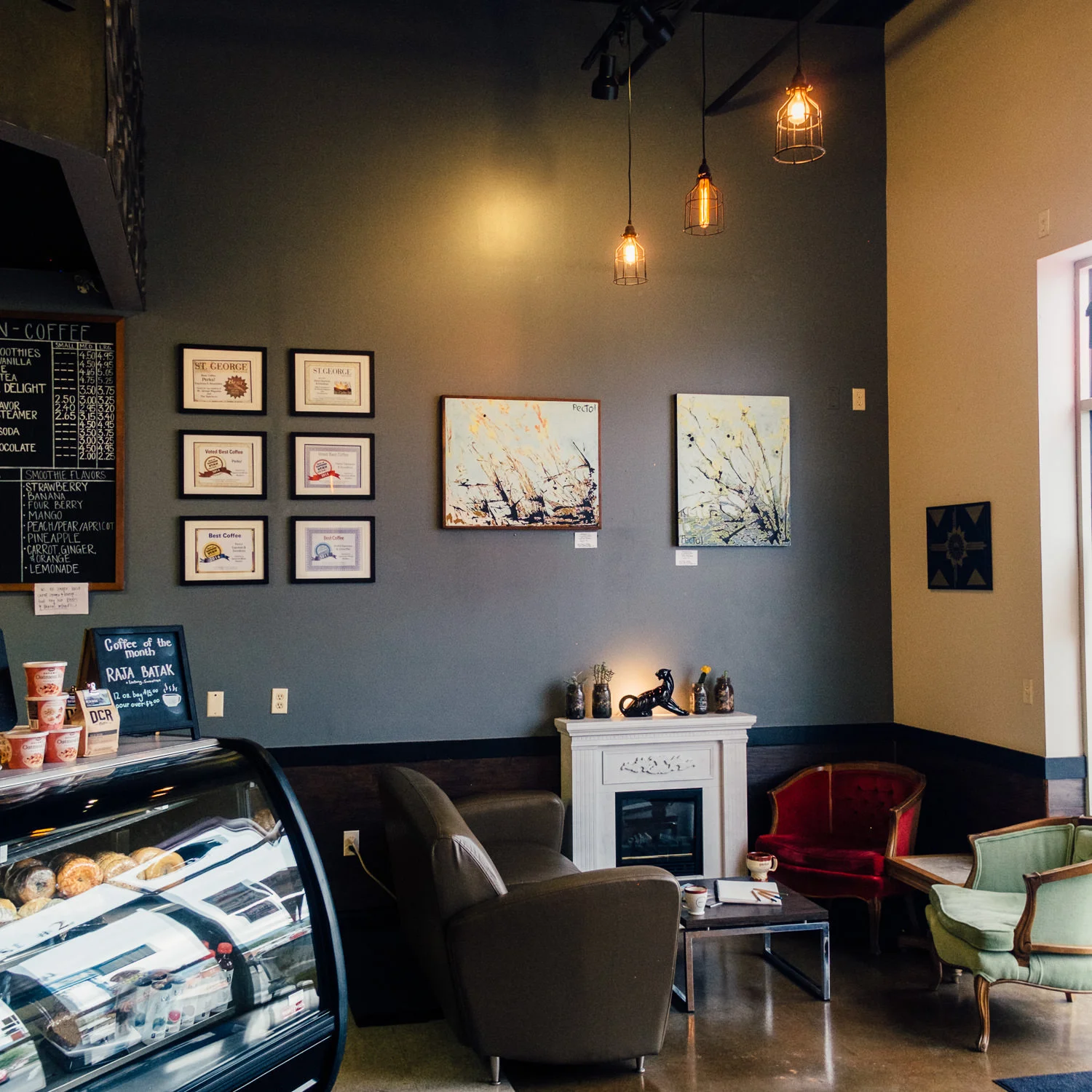 Local Cafe serving coffee espresso smoothies and food