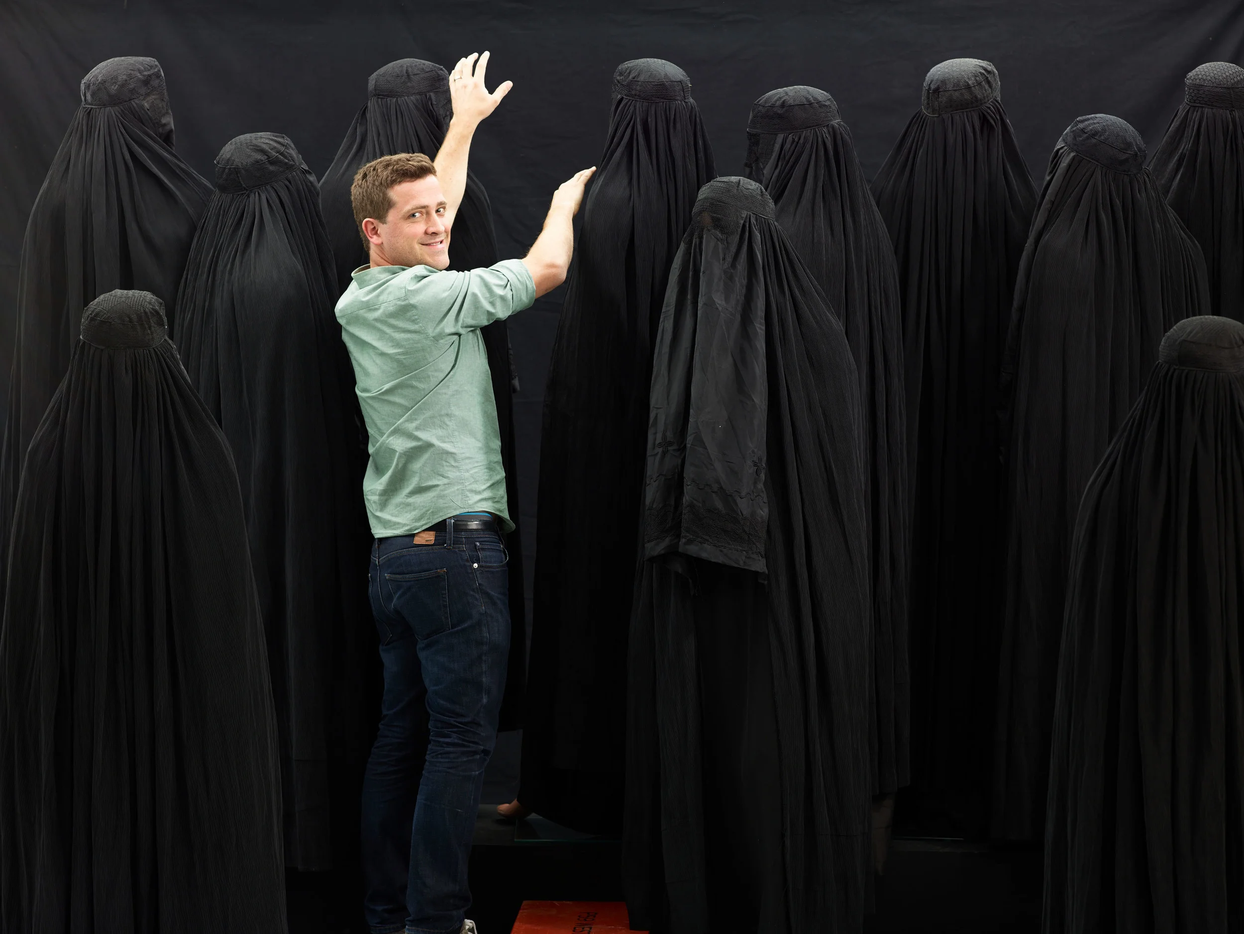 black-burqas-extras-0003 copy.jpg