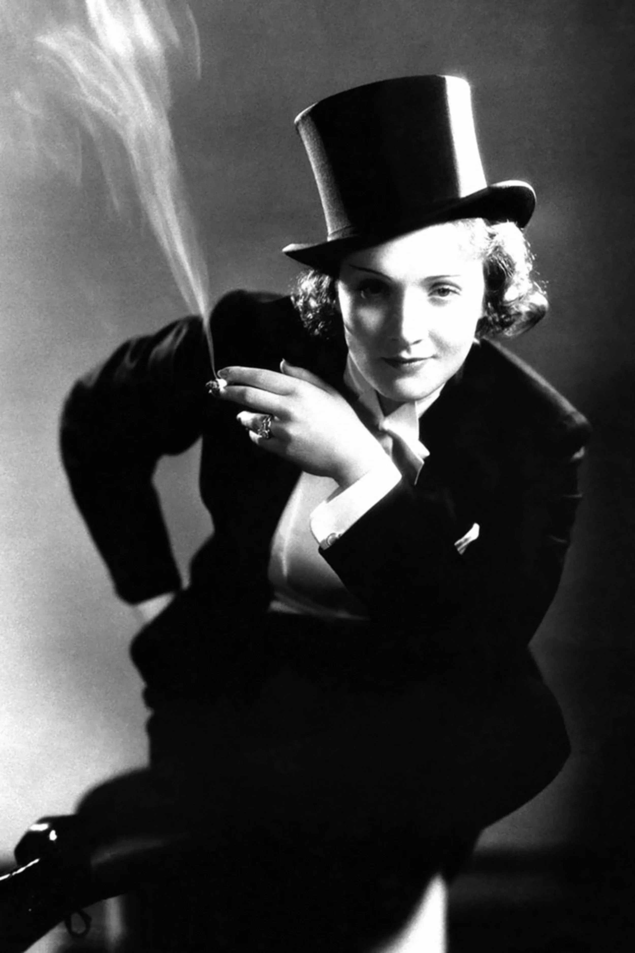 Marlene-Dietrich-in-Morocco.jpg