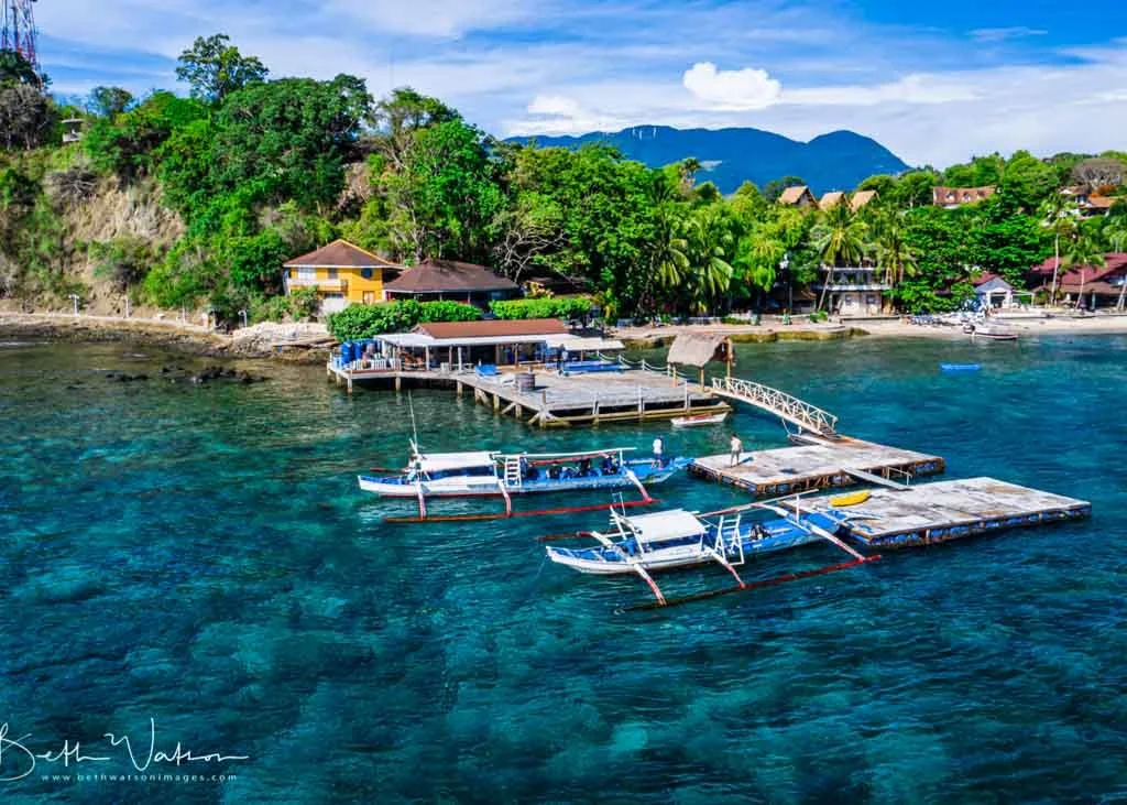 Puerto Galera dock.jpg