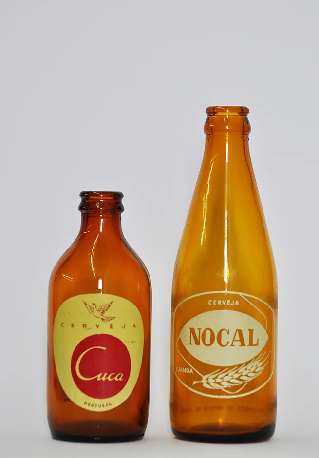 Cuca e Nocal Dimensão Variável Duas Garrafas Originais de Cerveja Cuca e Nocal 2015