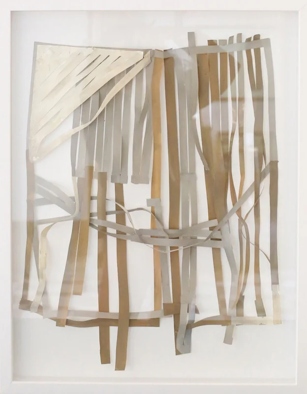 Joana Rá Por debaixo do tapete Técnica mista sobre papel 61 x 47 cm 2015