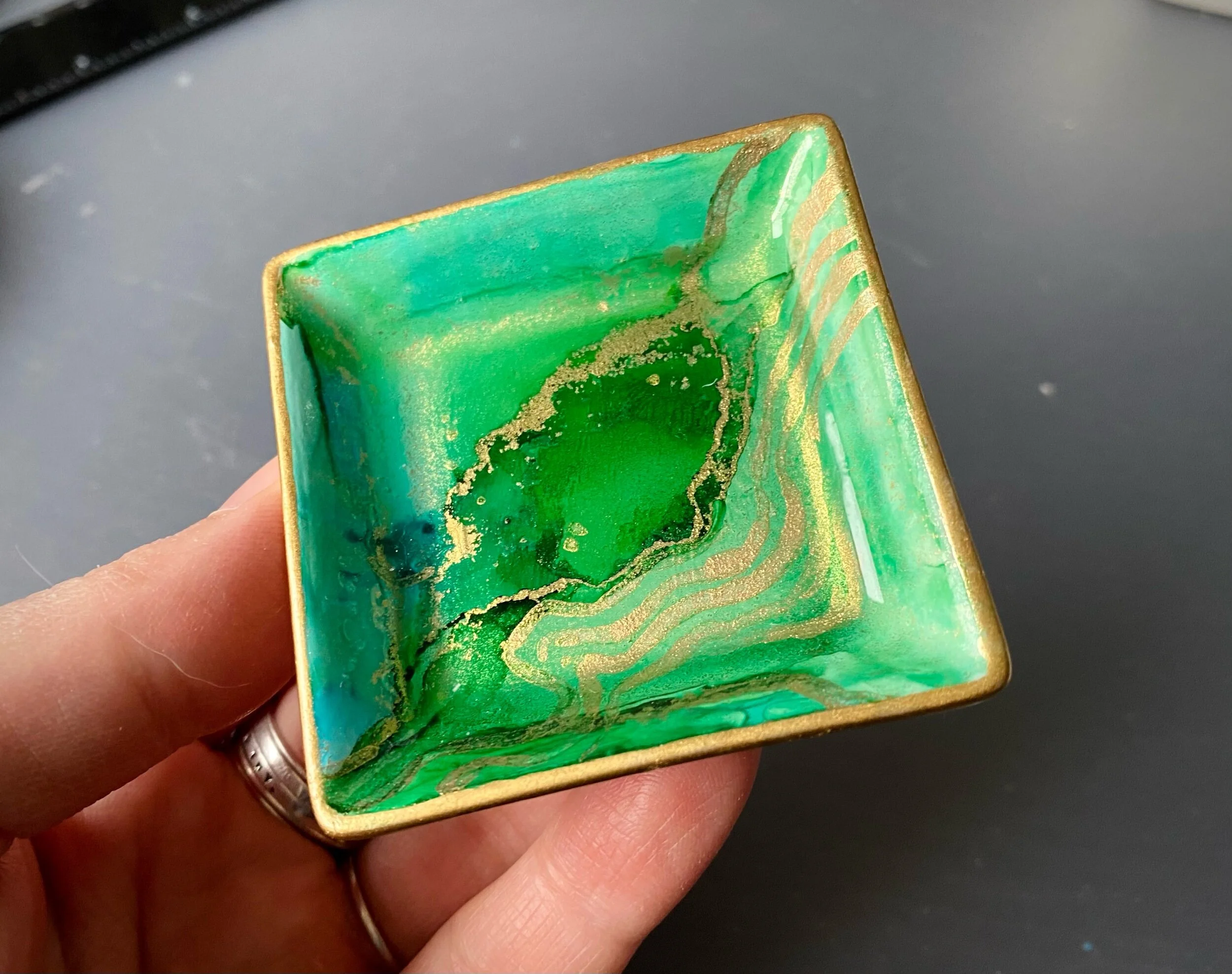 Green gold ring dish