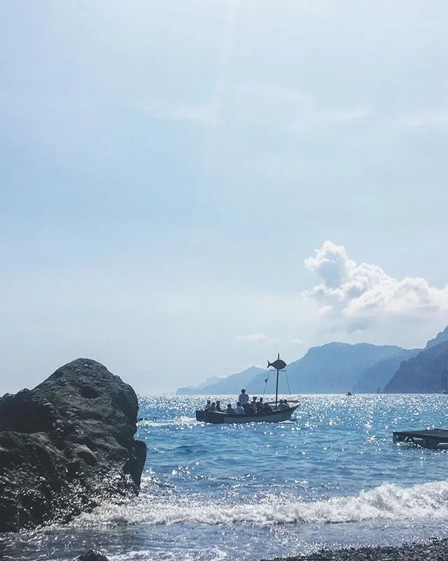 &ldquo;Find the boat with the fish sign and take it to the seafood shack in the cove.&rdquo; And that we did.