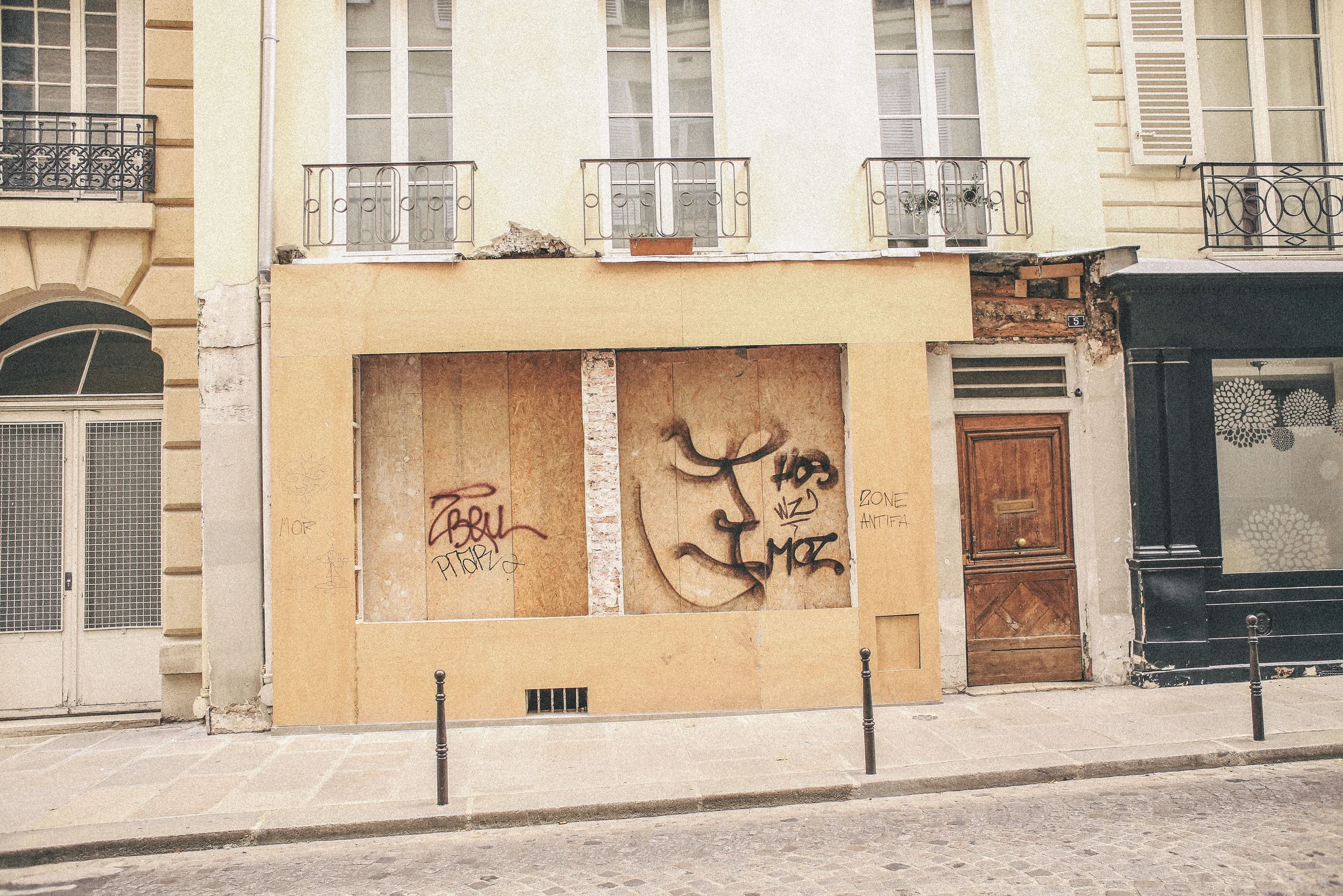Details from Paris