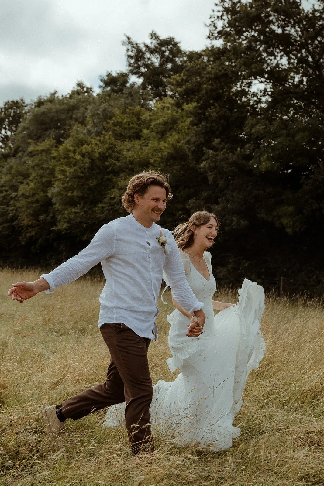 WOODLAND WEDDING IN WEST SUSSEX // EMILY &amp; ZAC