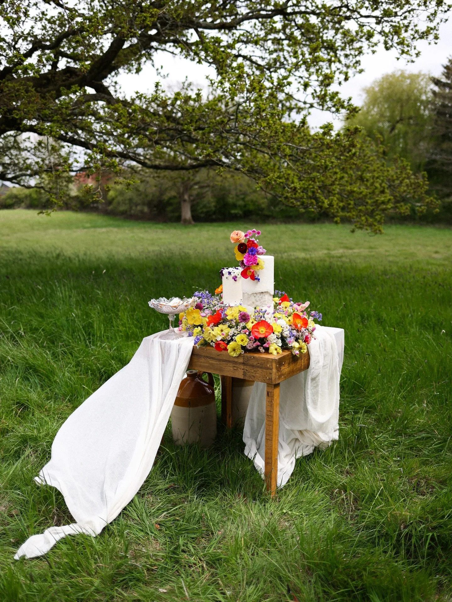 In need of some colour today. A little throwback to this beautiful Midsommar inspired shoot with an incredible team. 

Photographer &amp; Concept:&nbsp;@lillywilsonphotography
Stylist &amp; Coordinator:&nbsp;@ldnluxeevents
Second Shooter -&nbsp;@rich