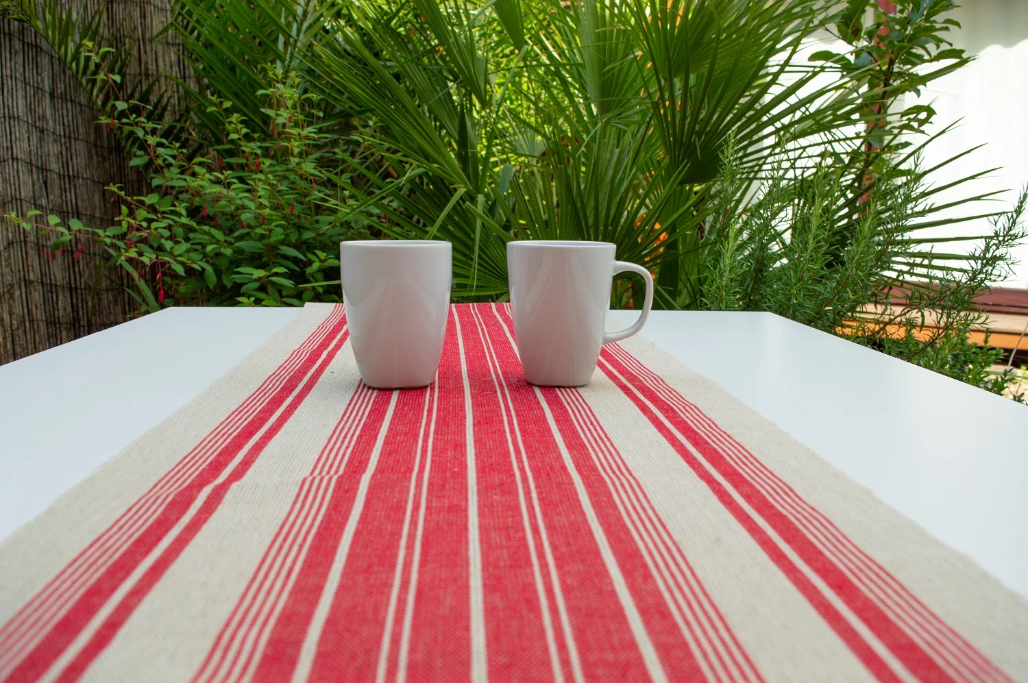 table runner | red | red stripes | ferro | table | handwoven | Handmade by Inger