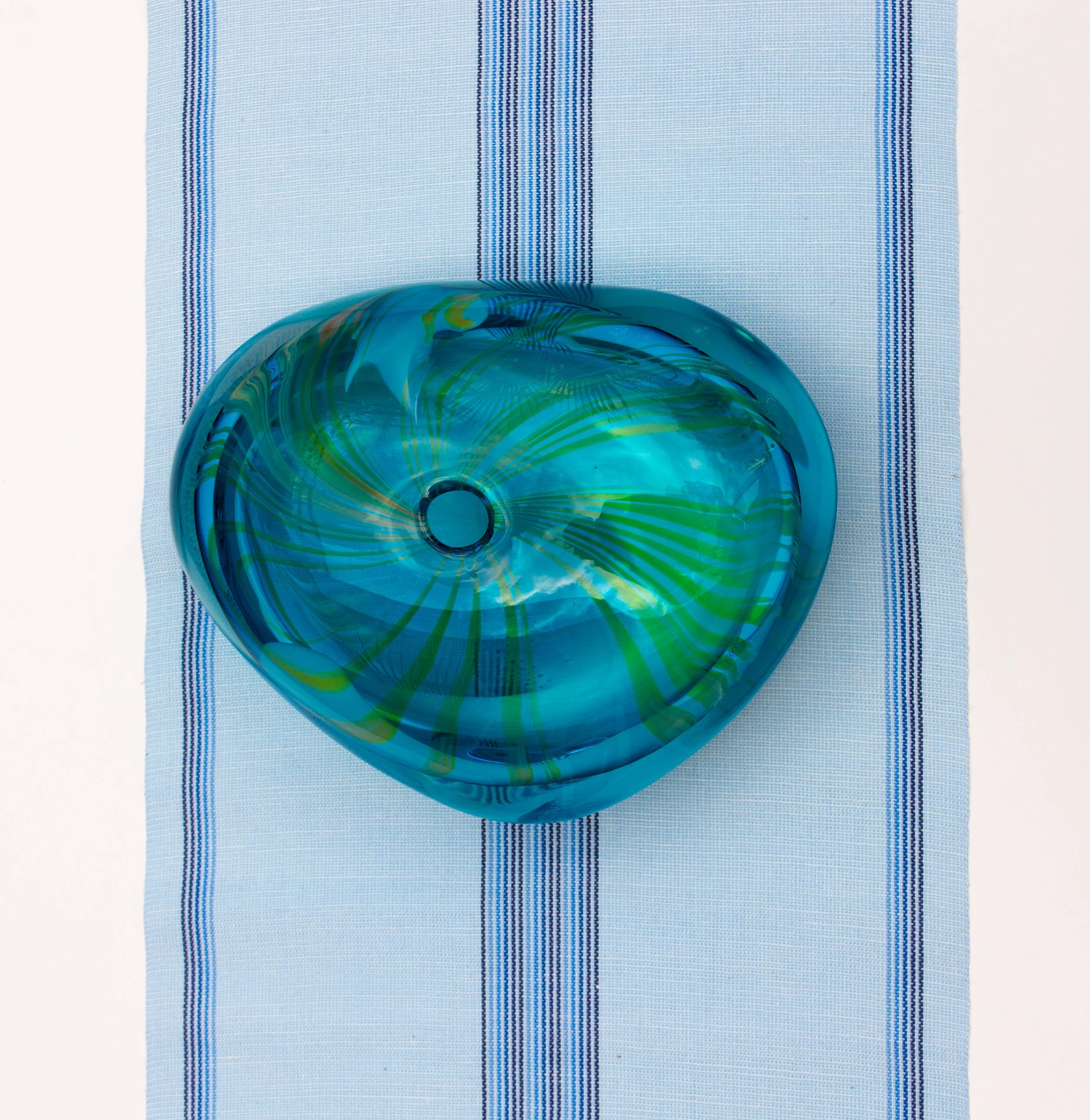 The Benefits of Table Runners in the Home