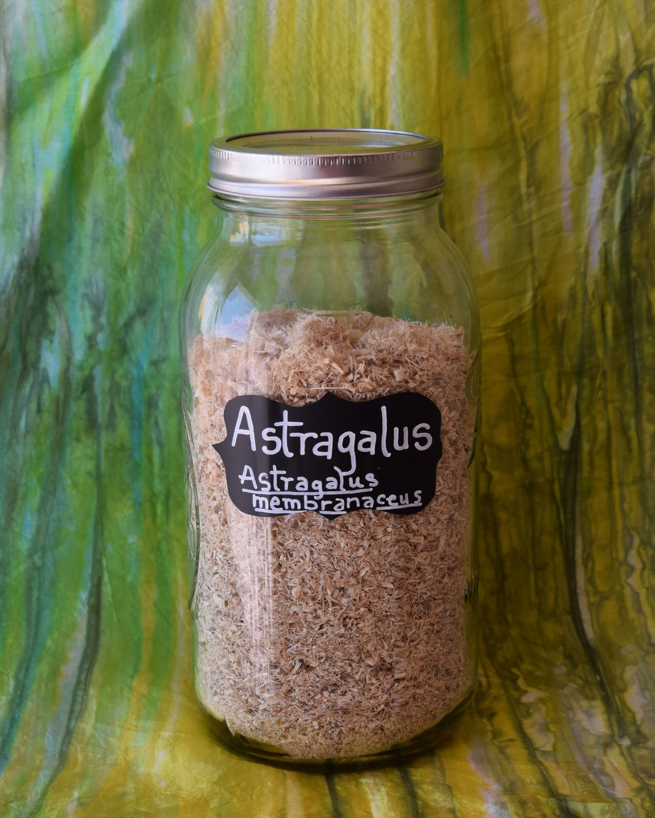 Astragalus root*