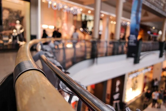 shopping-center-318602_640.jpg