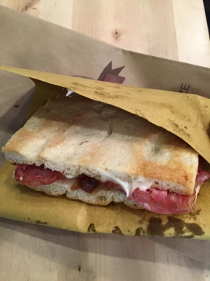 PHOTO BY KELSEY, SANDWICHIC
