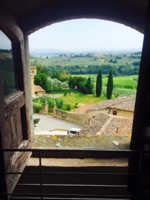 PHOTO BY KELSEY, CHIANTI