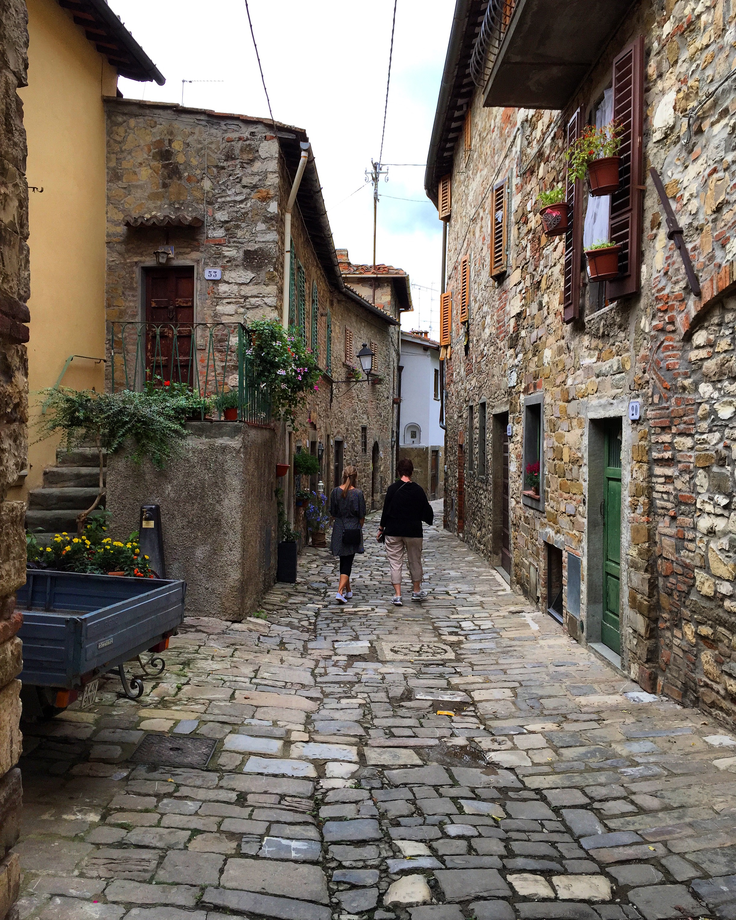 2015 travel italian style Women's tuscany clients, getting lost in the countryside of florence