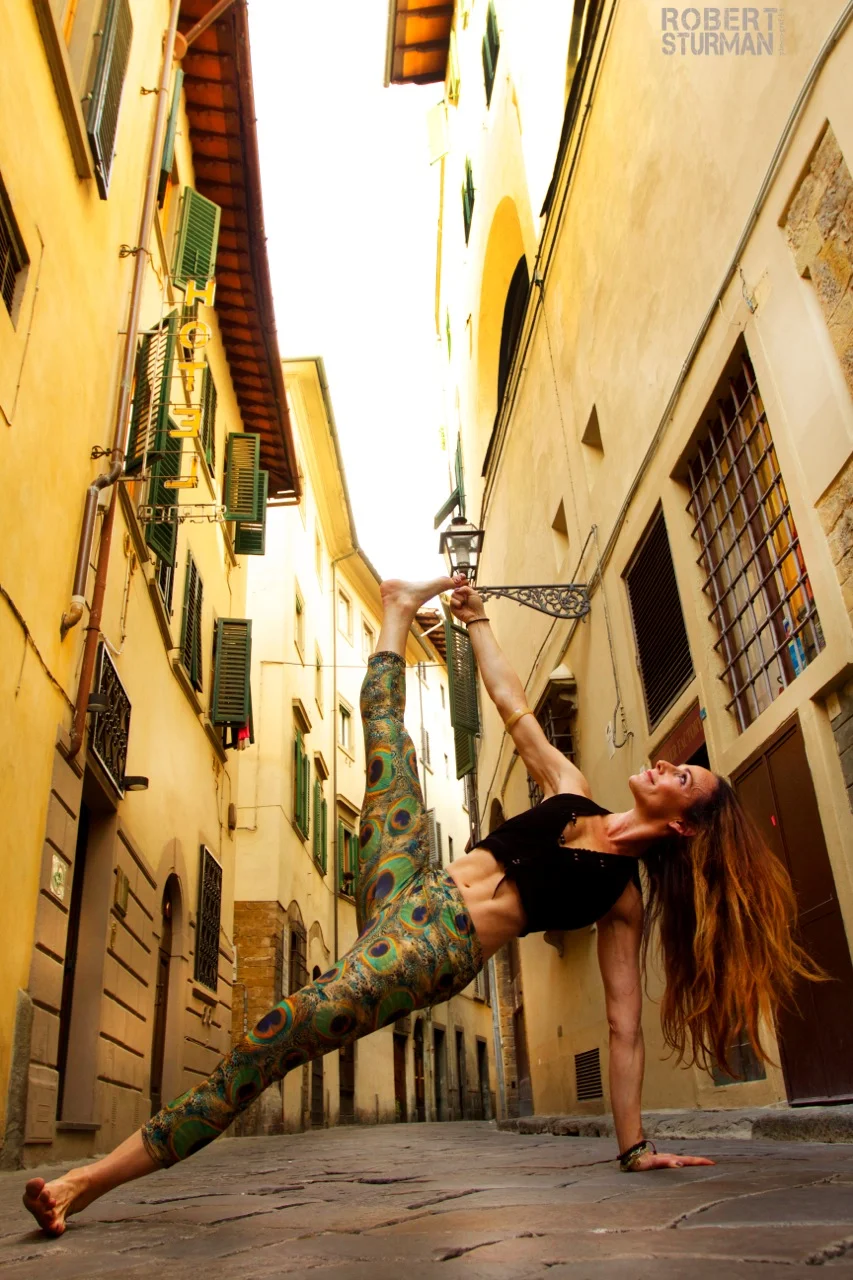 Shari hochberg in florence italy | photo by robert sturman