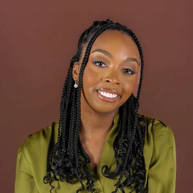   ALLISON BOWEN   Allison Bowen is an inspiring and talented writer and illustrator. She graduated from American University with a B.A. in Graphic Design and later pursued her M.S. in Integrated Business, Design and Technology at USC, which is where 