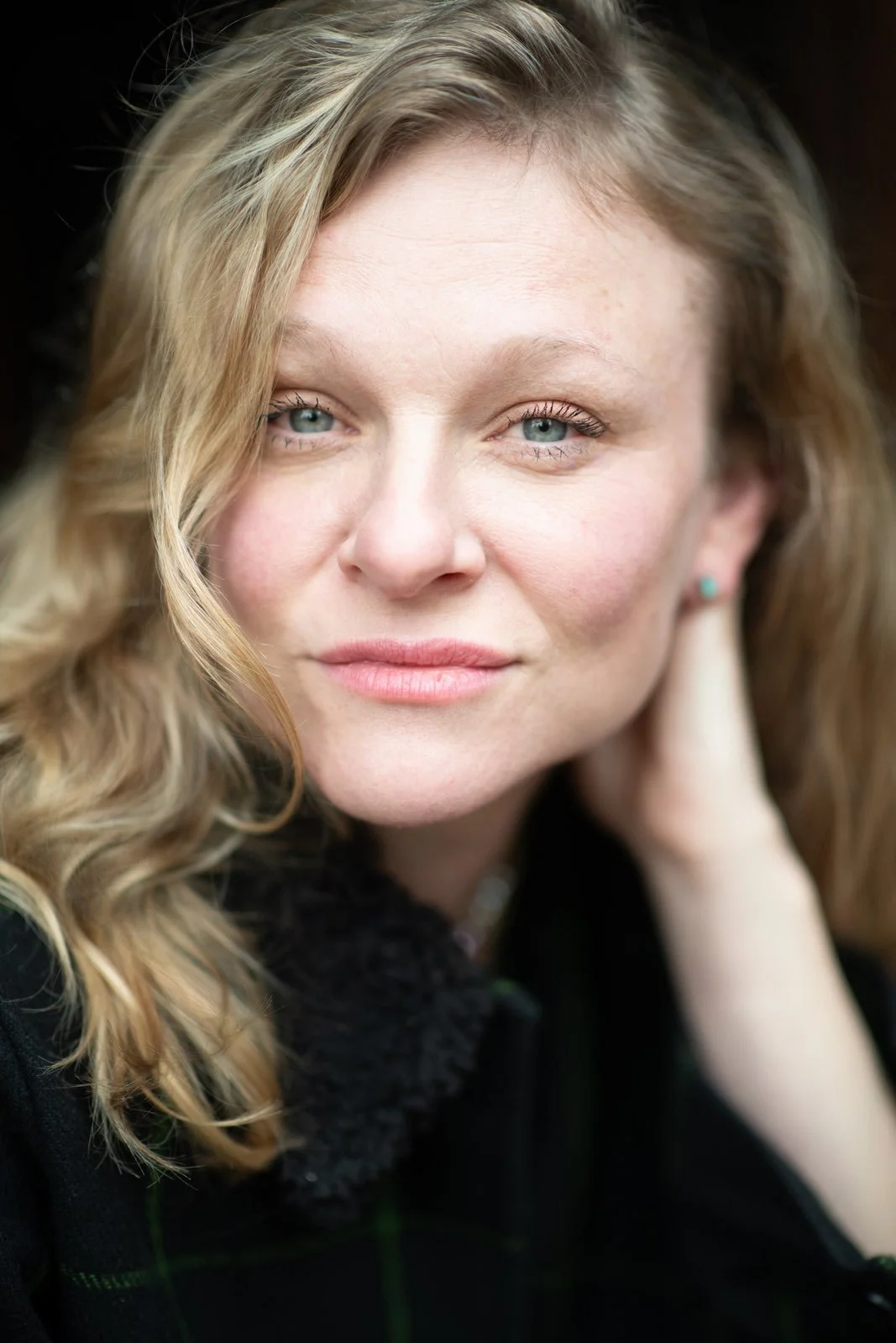   VICTORIA SMITH   Victoria Smith is an accomplished music photographer currently based in Los Angeles, celebrated for her striking ability to capture candidness and personality in portraits as well as the raw energy and emotion of live performances.