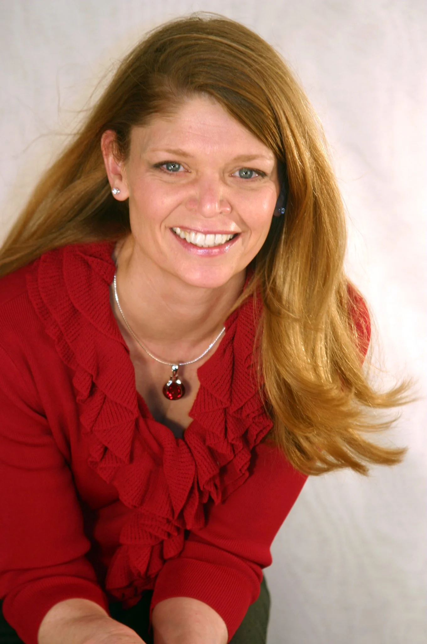   VICKI KUNKEL   Vicki Kunkel is the author of  Instant Appeal: The 8 Primal Factors That Create Blockbuster Success  (Amacom Books/HarperCollins). She is a former TV news anchor, reporter, and producer, and owns a boutique branded fiction entertainm