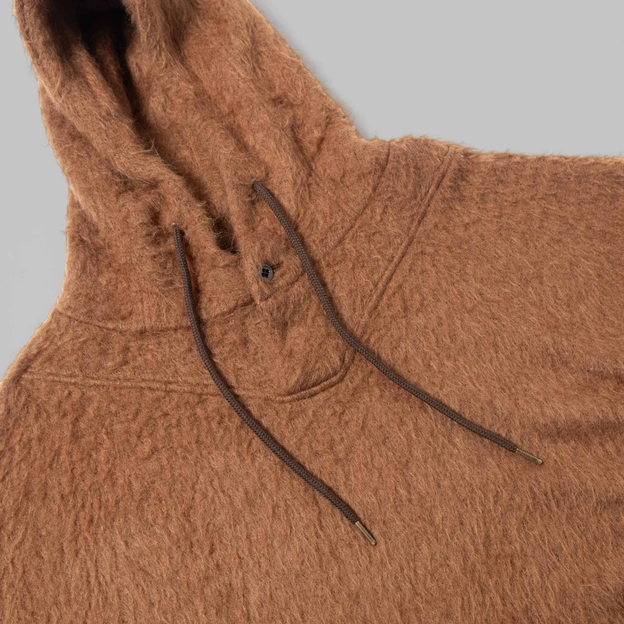 15. Shaggy-Hoodie,-Solid-Camel, Detail 1.jpg