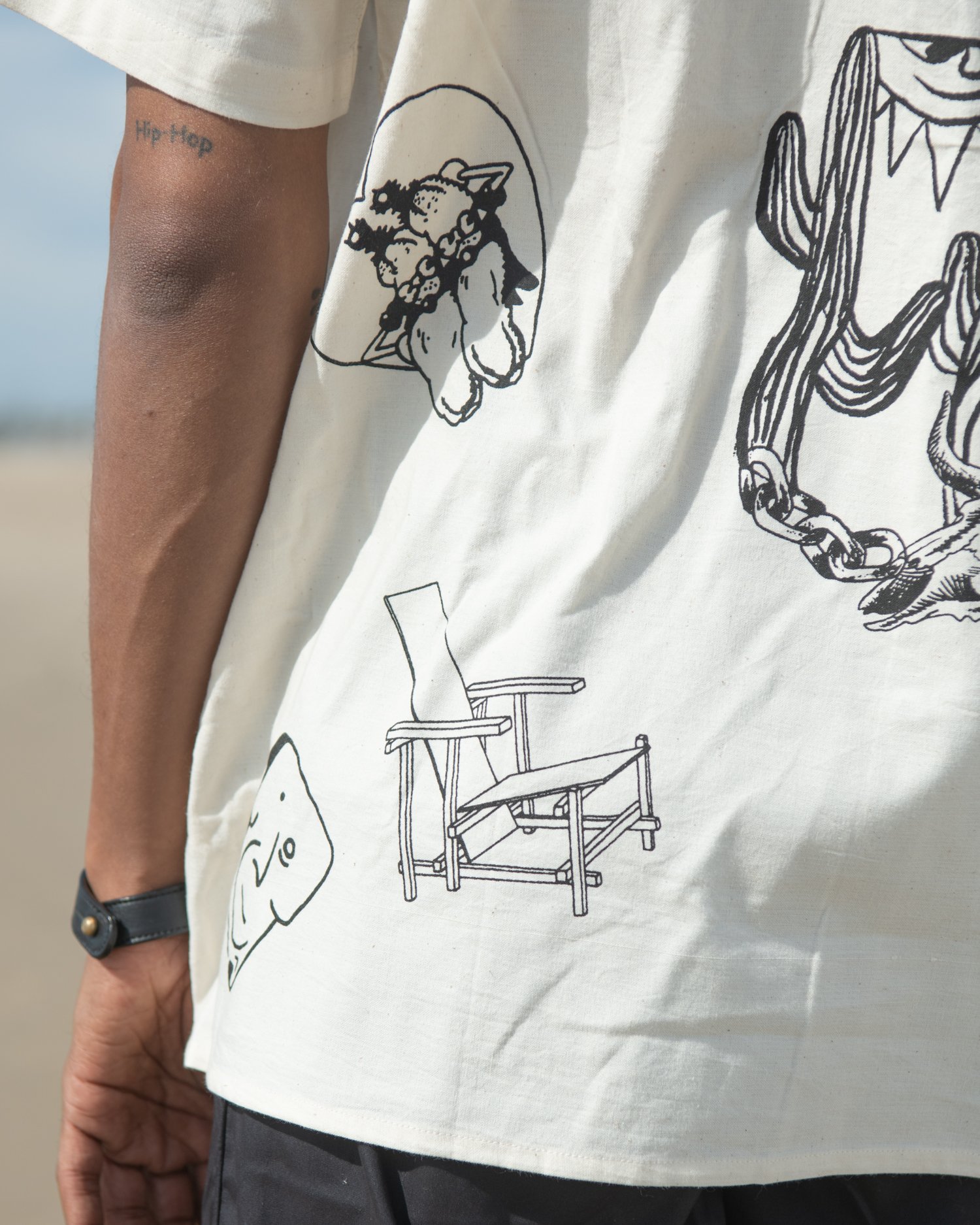 This is part of our KARDO x JACOB WILDER x MONITALY collaboration -A capsule collection fusing art, design, and craftsmanship. Monitaly’s iconic 50's Milano Shirt