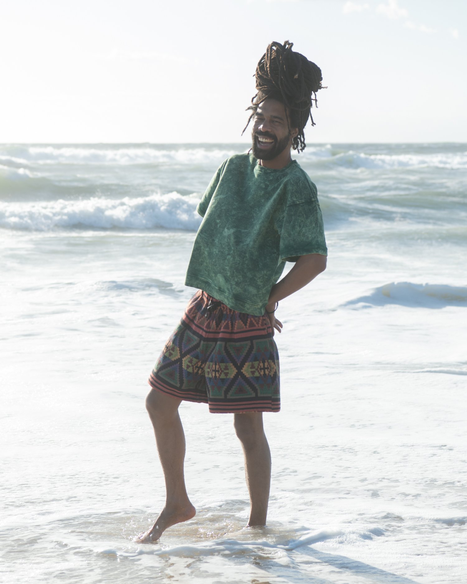 Crafted with flattering baggy shape, these shorts are cut with higher rise voluminous circular leg opening, offering relaxed yet stylish silhouette. Durable Desi 100% cotton fabric.