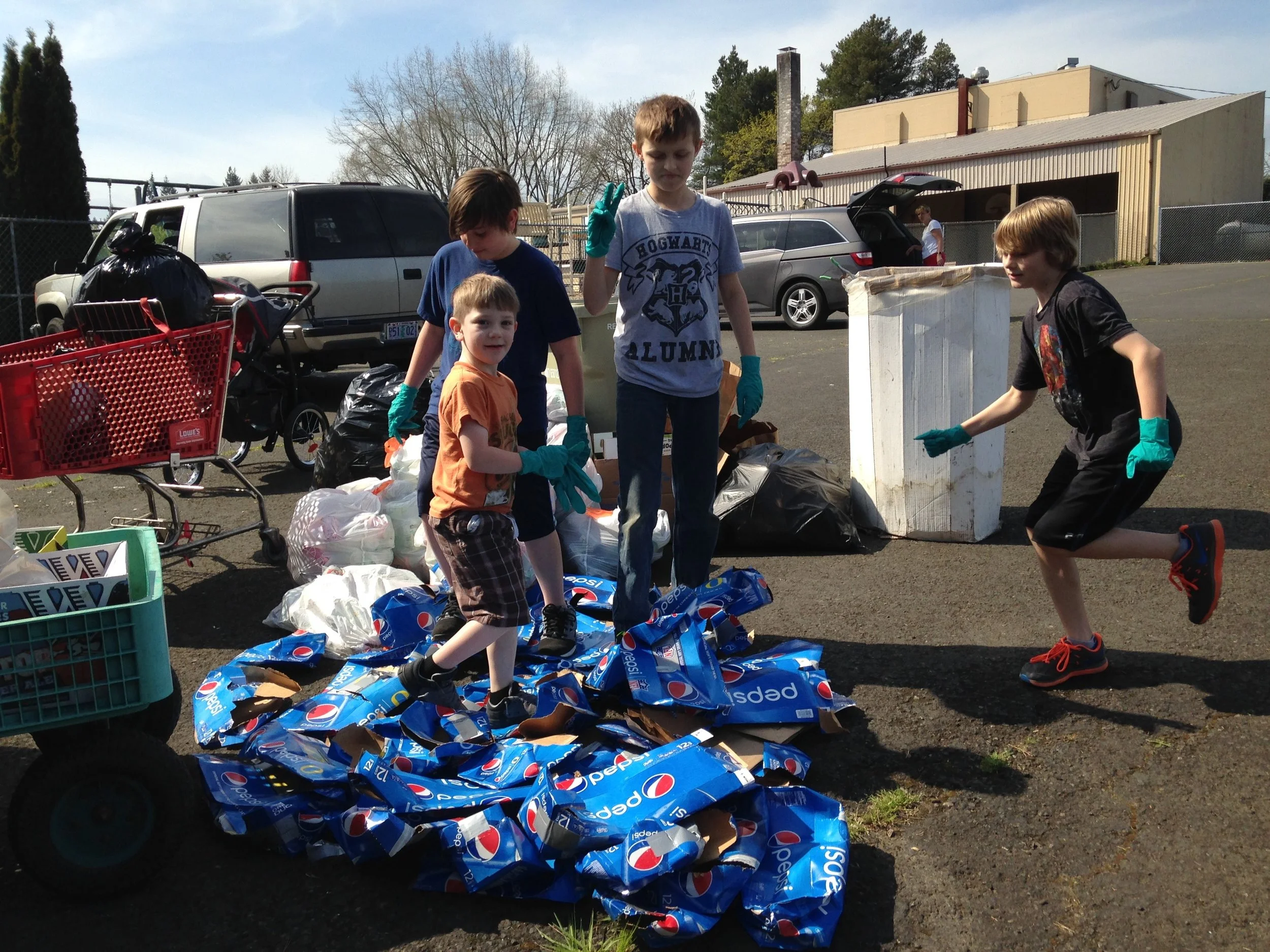 Farmington View ES bottle recycling.jpg