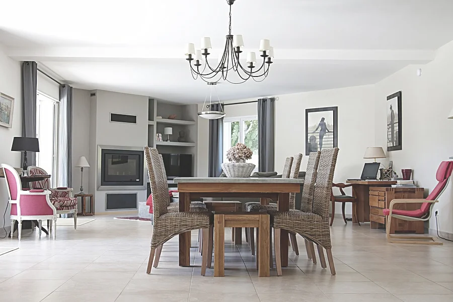PAINT YOUR INTERIOR