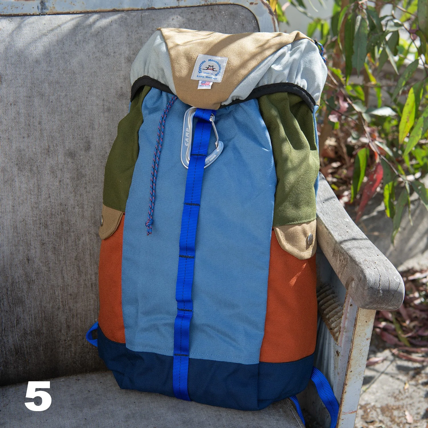 5. Medium Climb Pack Coyote Blue Skies.jpg
