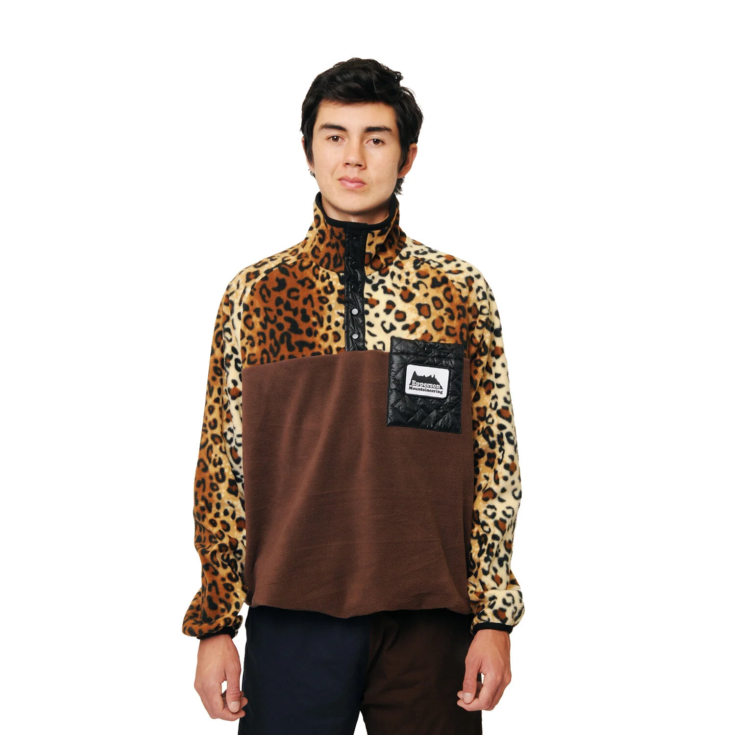 4.-Fleece-Pullover,-Leopard,-Fitting.jpg