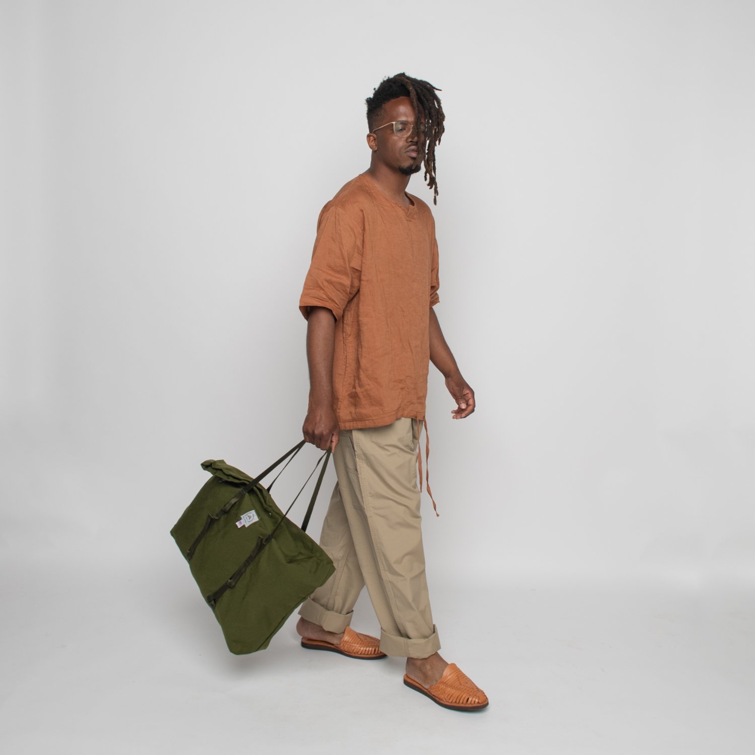 Large Climb Tote, Model Image 4.jpg