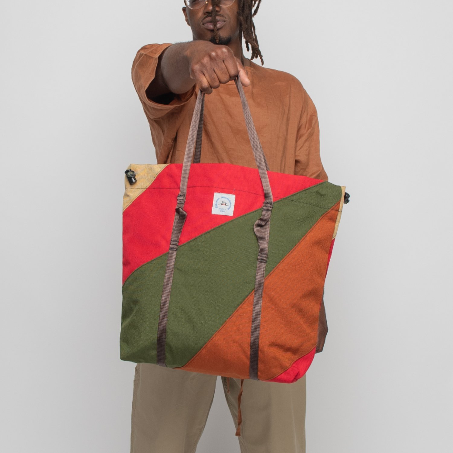 Leisure Tote, Model Image 9.jpg
