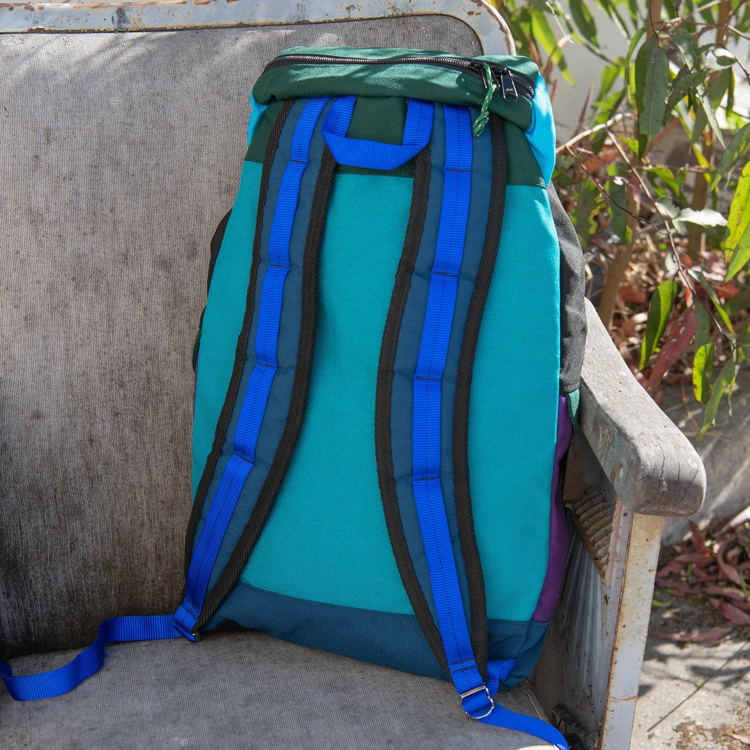 8. Medium Climb Pack Forest Green Peacock Back.jpg