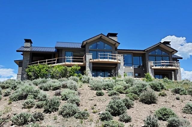 In Progress ~ Luxury Custom Home in Tuhaye, Utah.
Follow @cameohomesinc for more.
Architecture: Upwall Design.
-
#utah #utahhomes #custom #homedesign #architecture #utahgram #utahcustomhomes #custombuild #luxuryliving #tuhaye #taliskerclub #utahhomeb