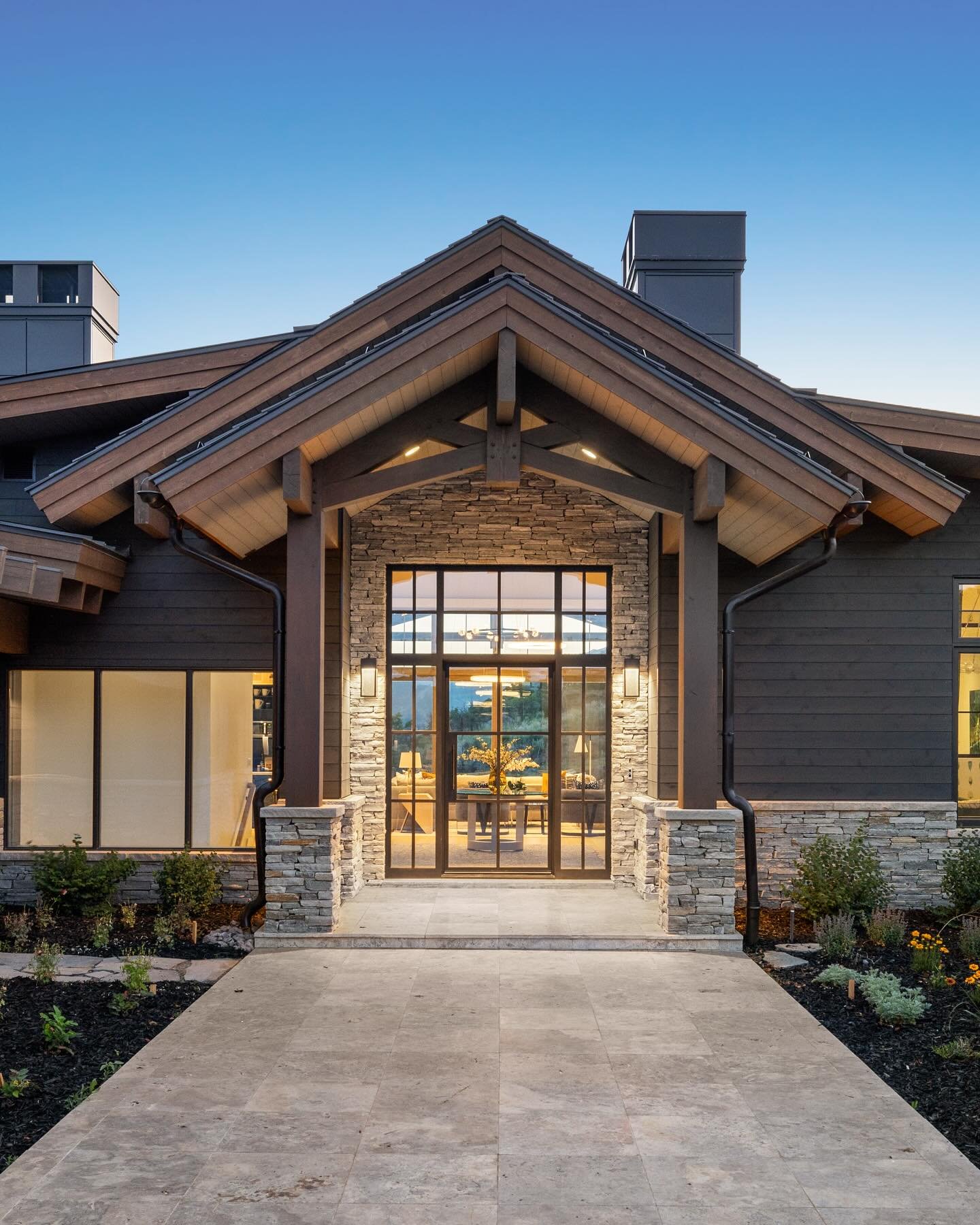 There’s nothing like the first impression of a beautifully designed entryway and this one sets the tone for the entire home. Swipe to step inside!
-
#frontdoor #home #homeentrance #frontentrance #homedesign #entryway #customhome #homesweethome