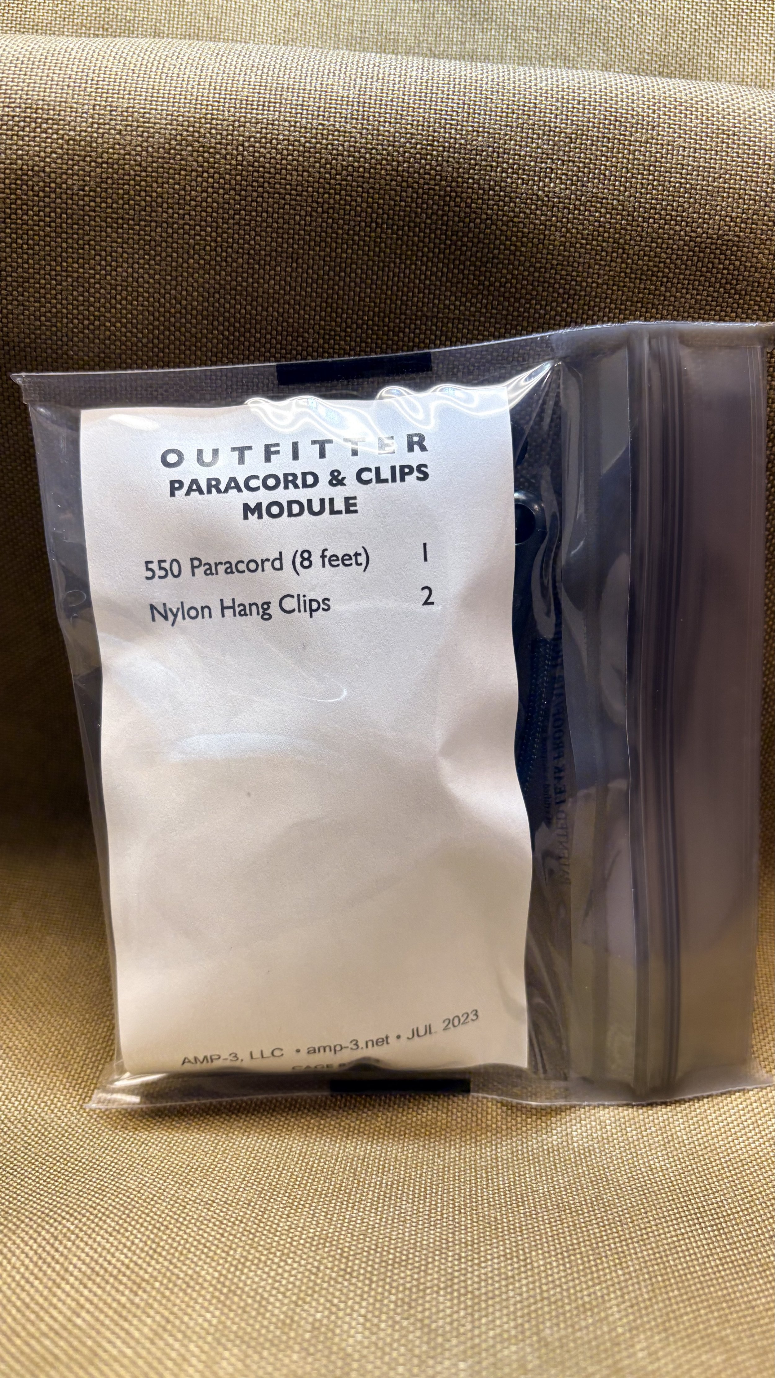 AMP-3 Outfitter Paracord & Clips.jpg