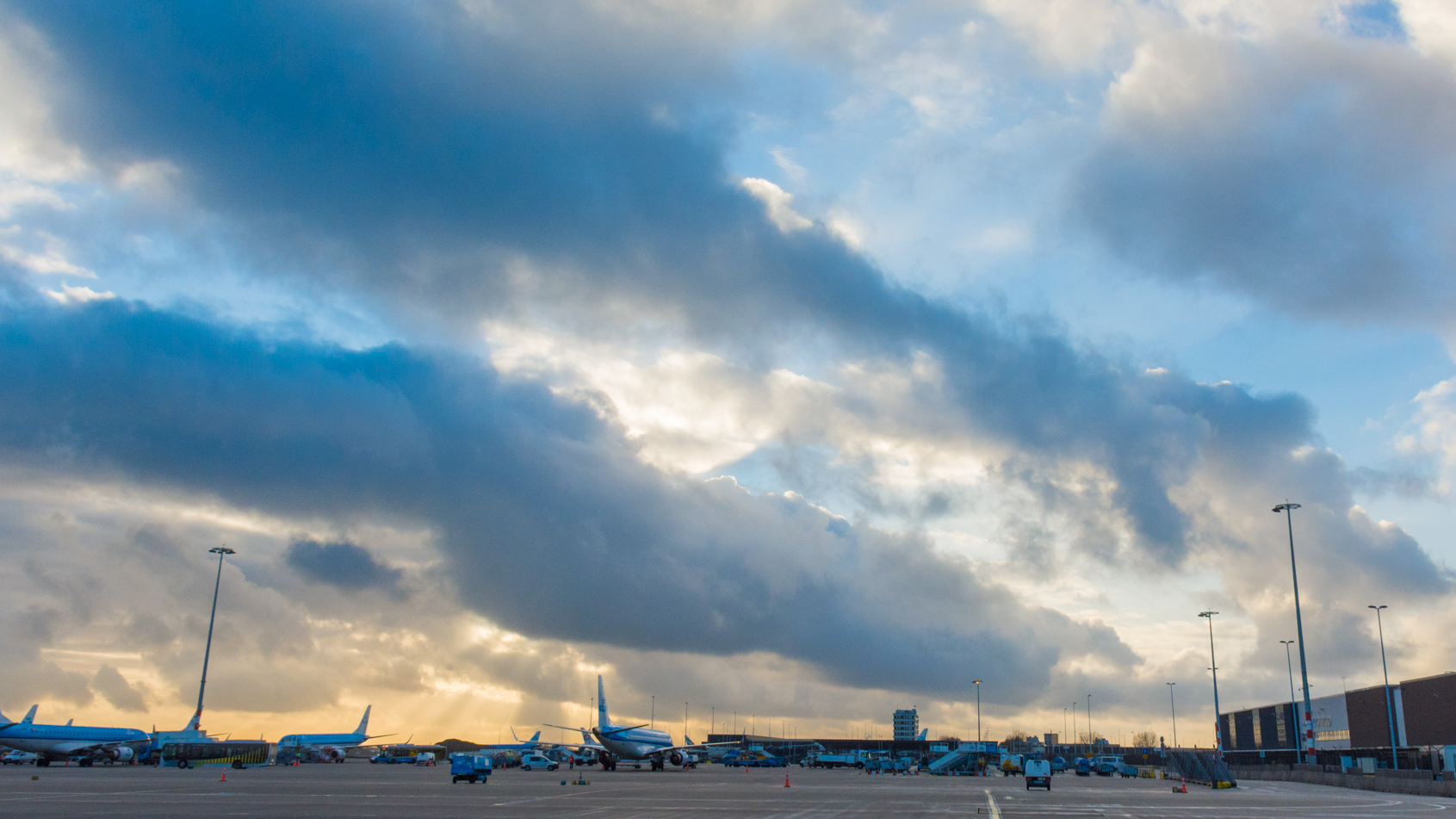 AmsterdamAirport_DavidFreid.jpg