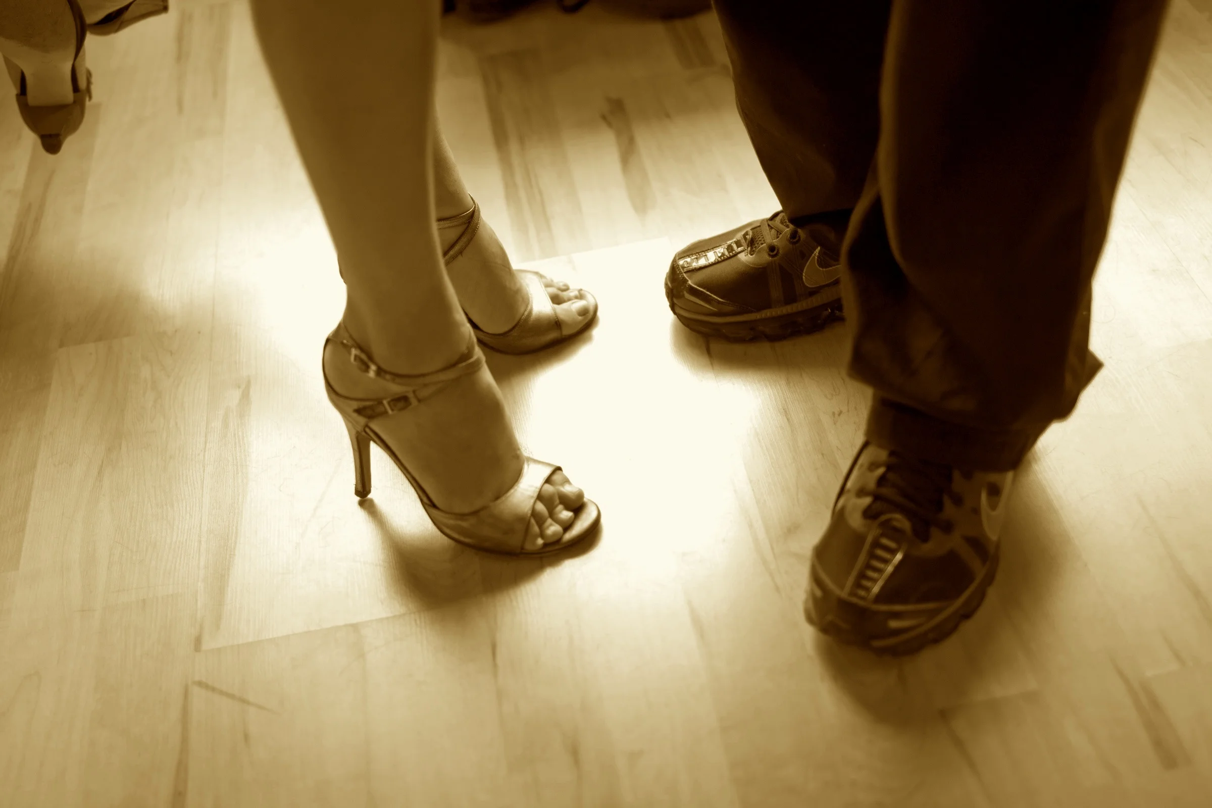1037427486_loveyourportrait.com-oxygentango-216-_e9d5044B&W.jpg