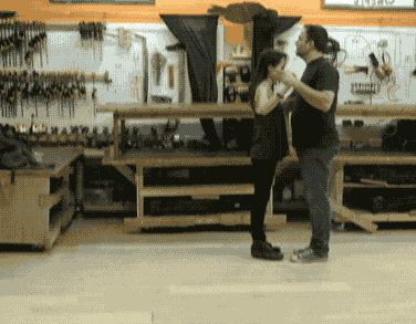 4.2.B Parada from front ochos.gif