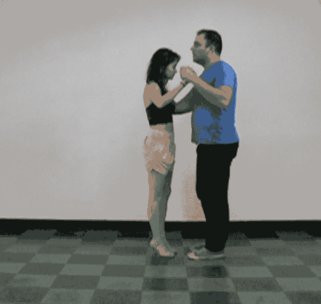 level 12.2.2 back boleo interrupting first back ocho.gif