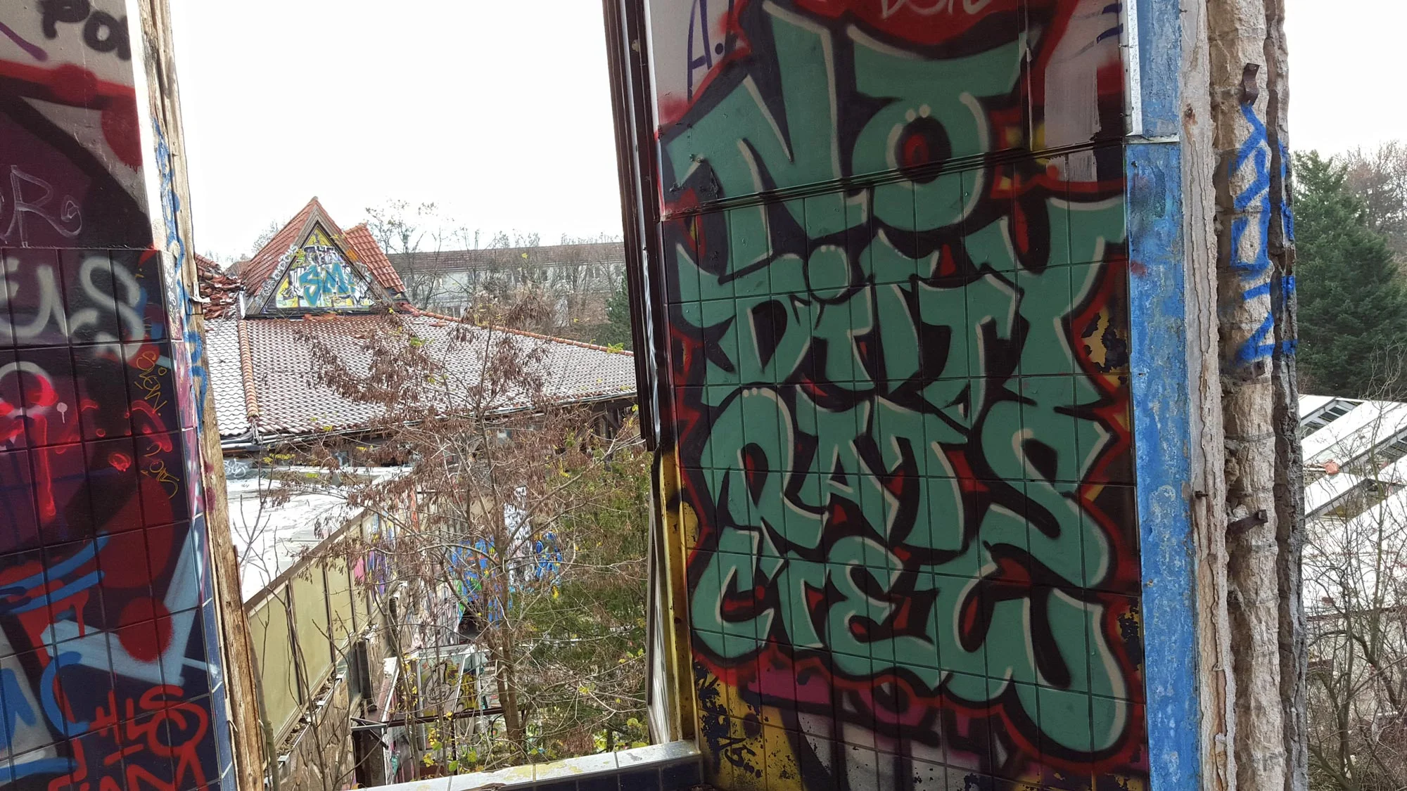 AJALouden-Berlin-spot1.jpg