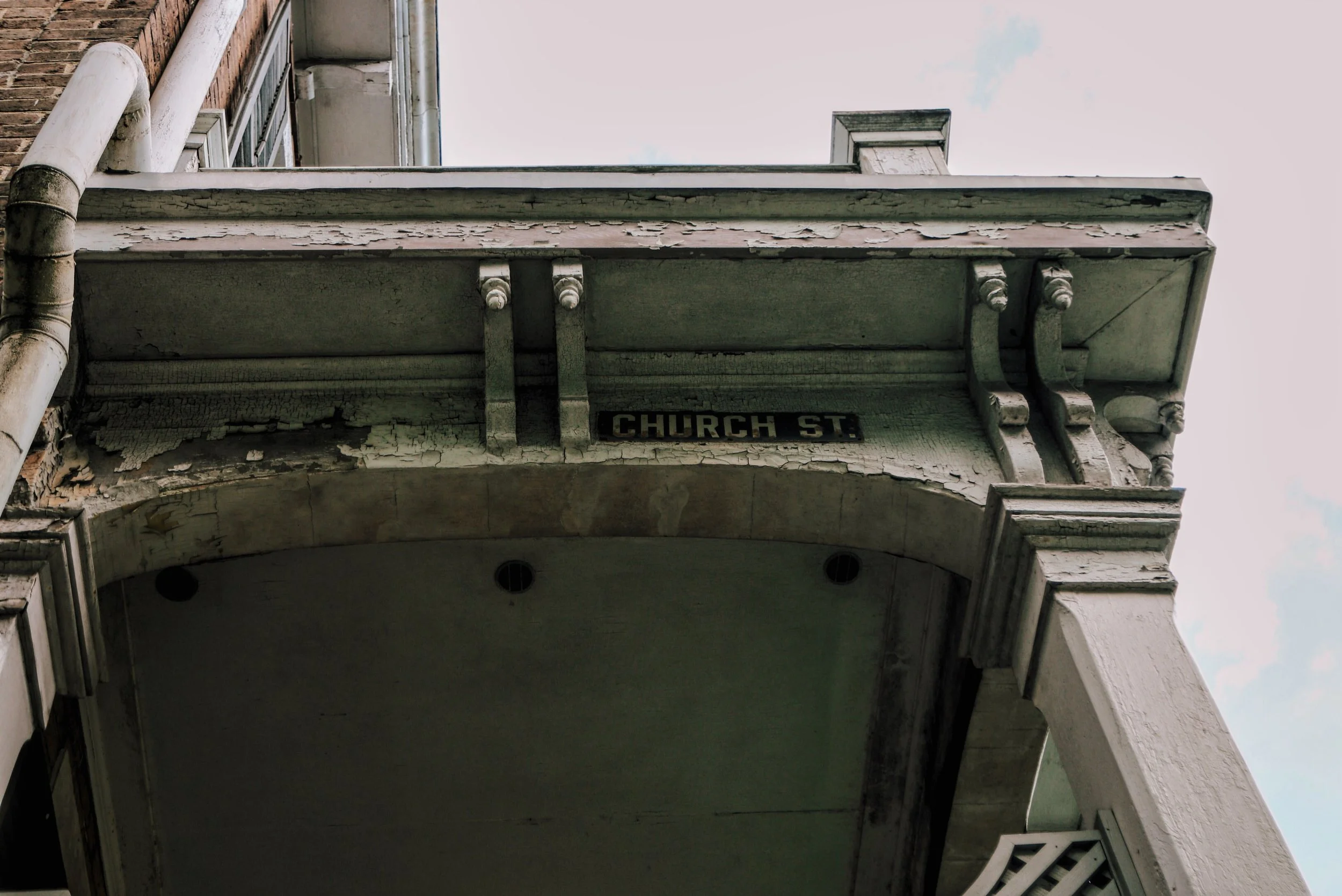 The corner of the porch on the same house. 