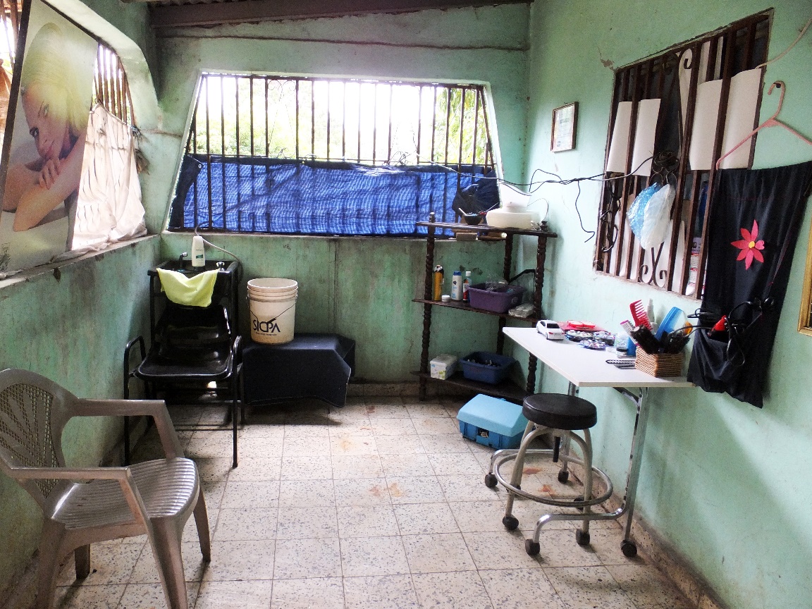  her salon in her rented home 2012 