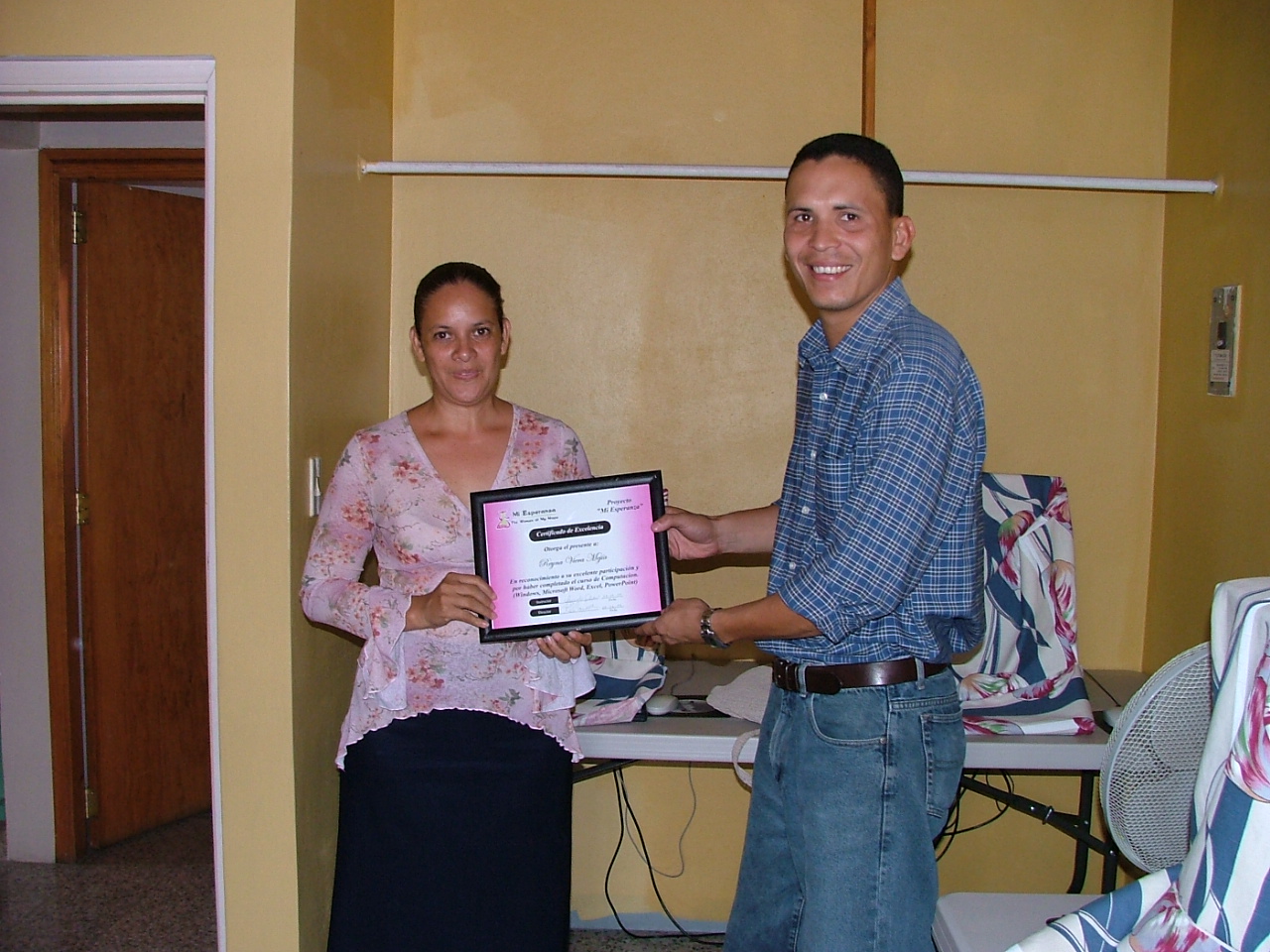  Reyna graduating from the Mi Esperanza computer course 2005 