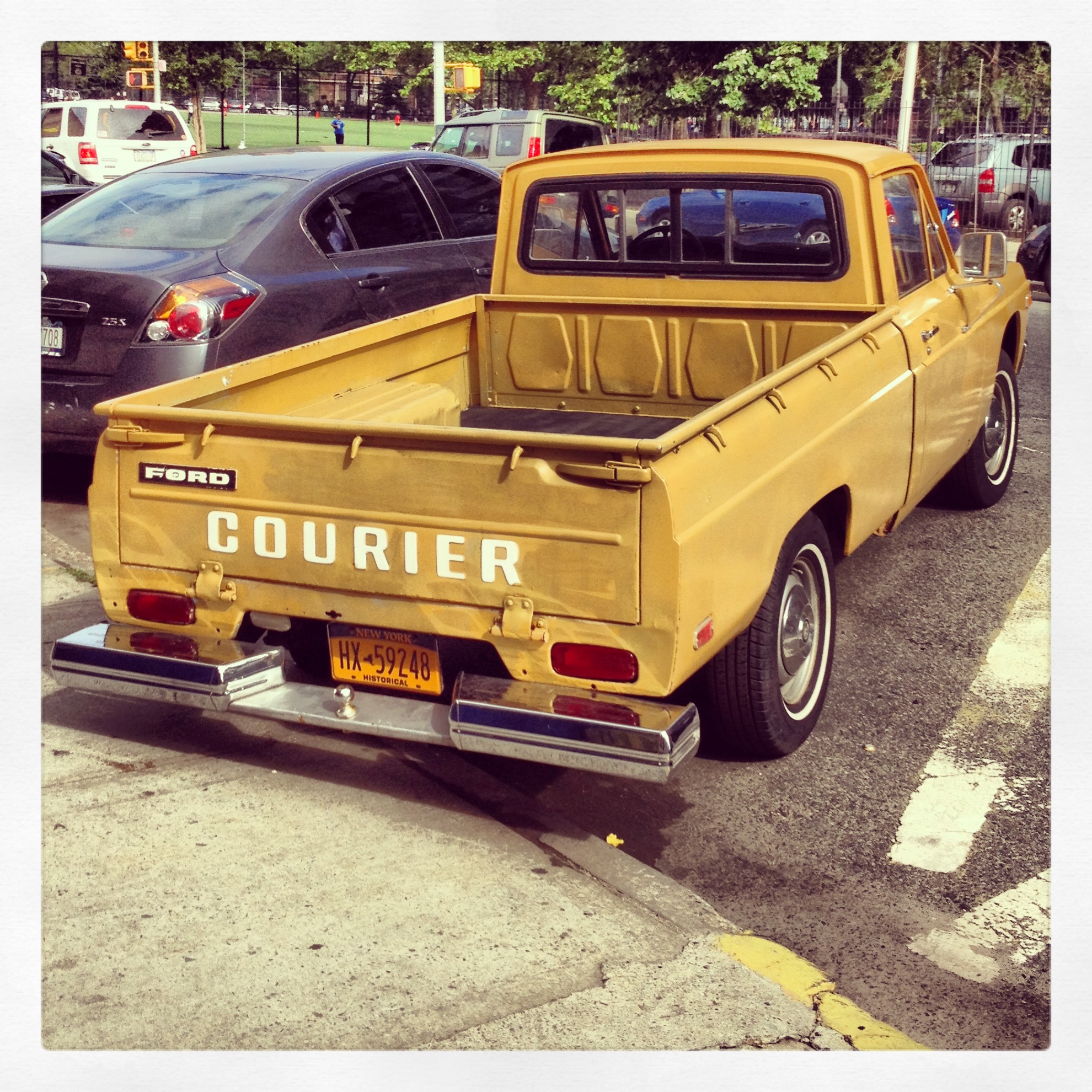 courier: bushwick