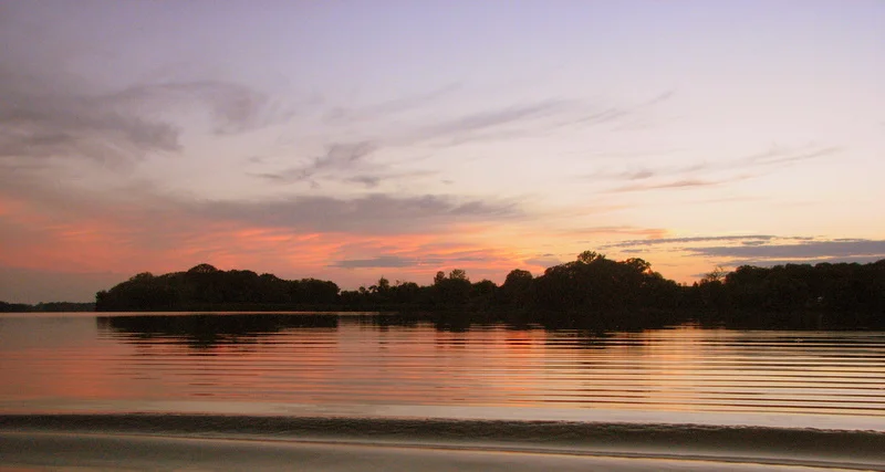 lake scene 1 077.JPG