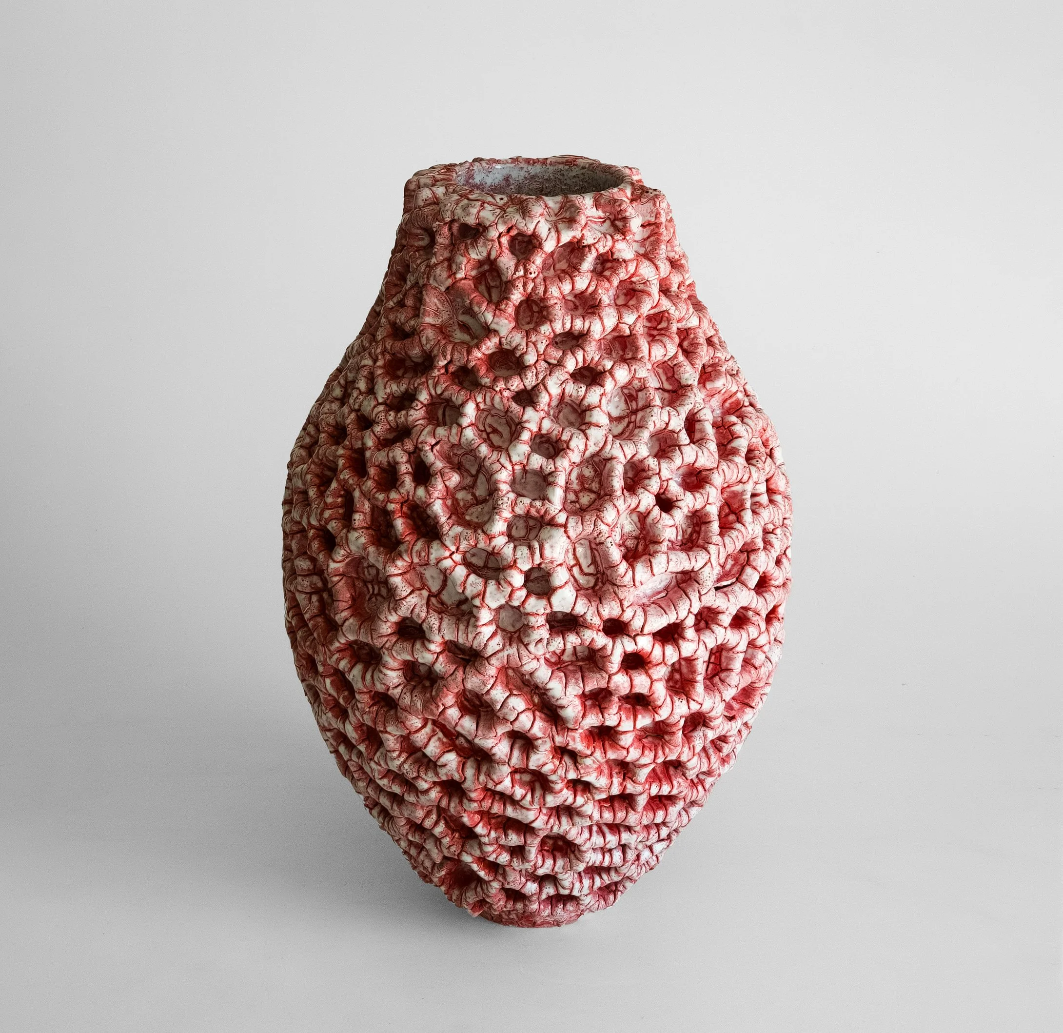 Red/White Coral Vessel