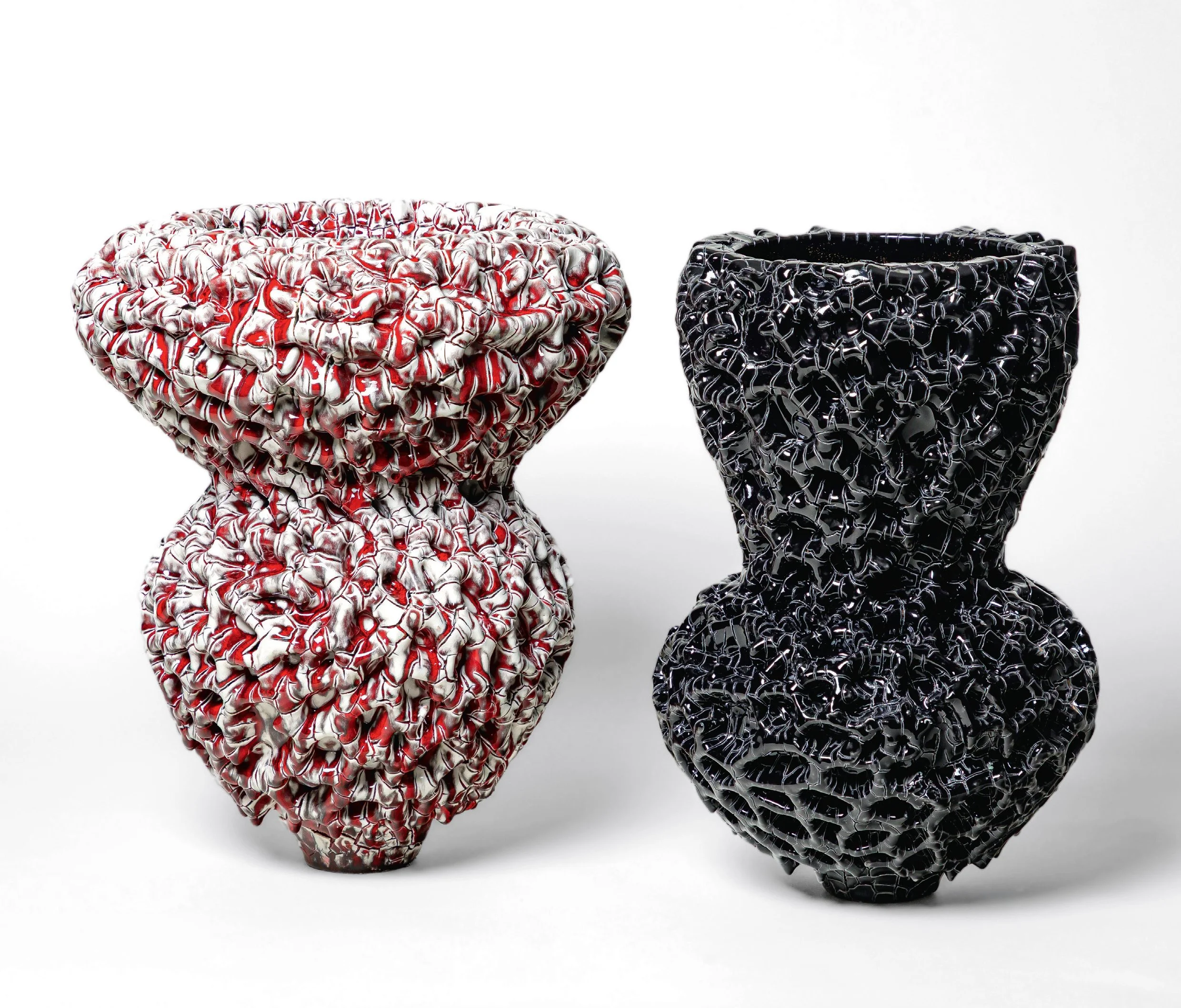  Flame Red Coral Vessel and Glazed Black Coral Vessel, exhibited @galerieancienneposte,  Photo credits  Pascal Vangysel 