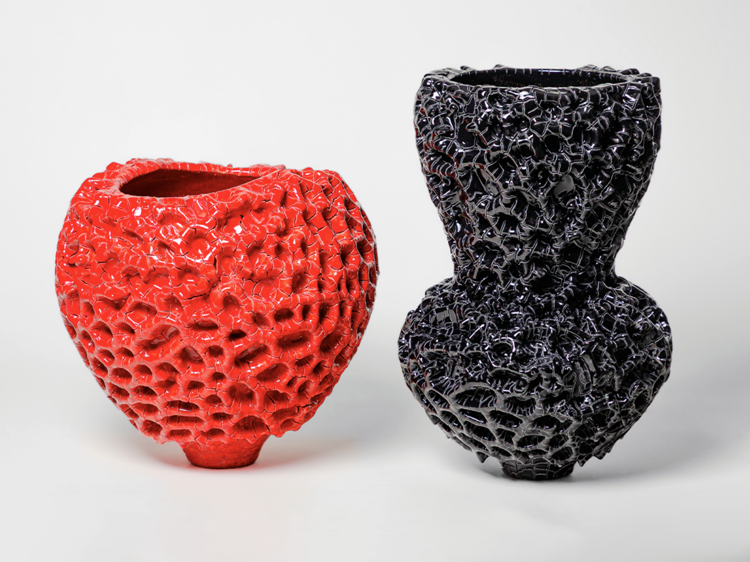  Blood Orange Coral Vessel and Glazed Black Coral Vessel, exhibited @galerieancienneposte,  Photo credits  Pascal Vangysel 