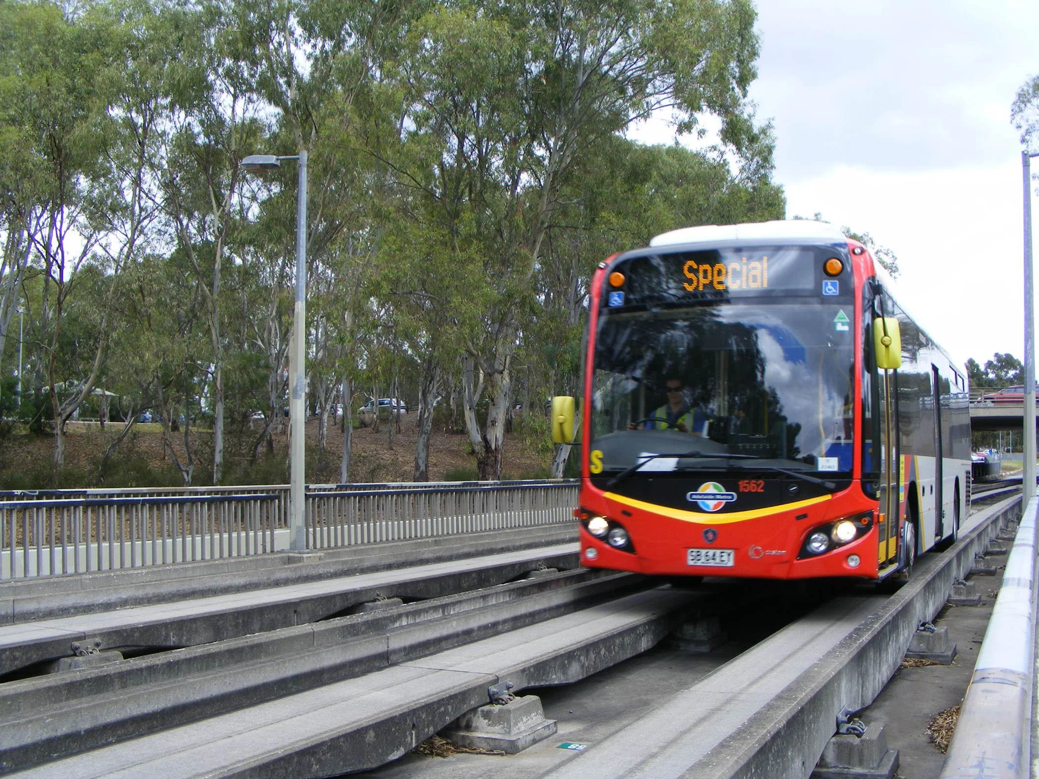 2015/16 Budget: Building better roads and infrastructure