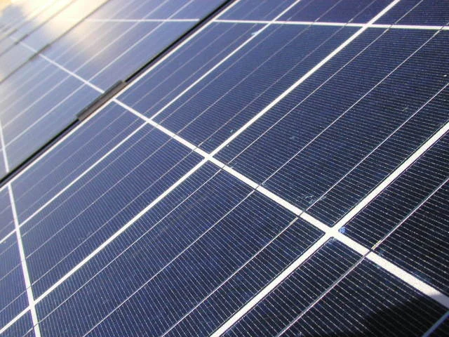 Adelaide Brighton Cement : Solar Panels